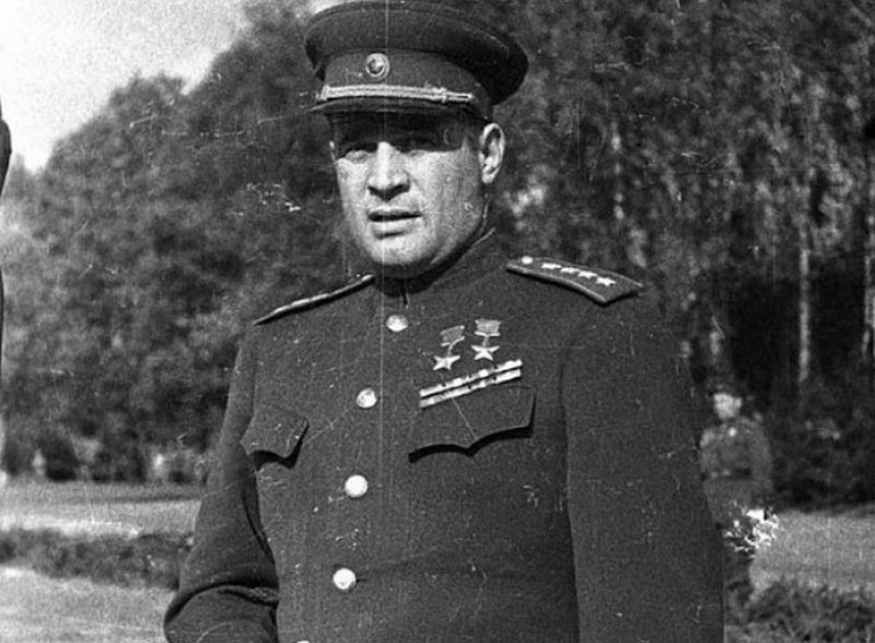 И.Д. Черняховский летом 1944 гг.
