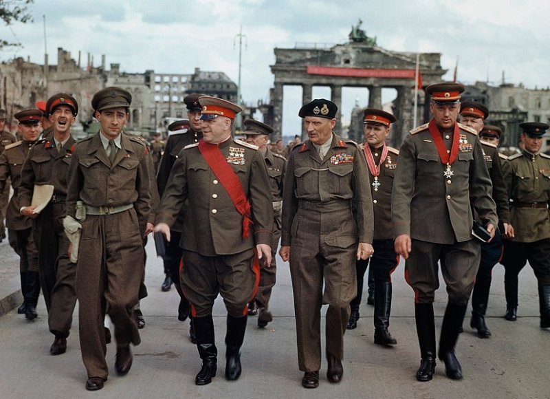 Жуков, Монтгомери, Рокоссовский. Берлин, 1945 г.