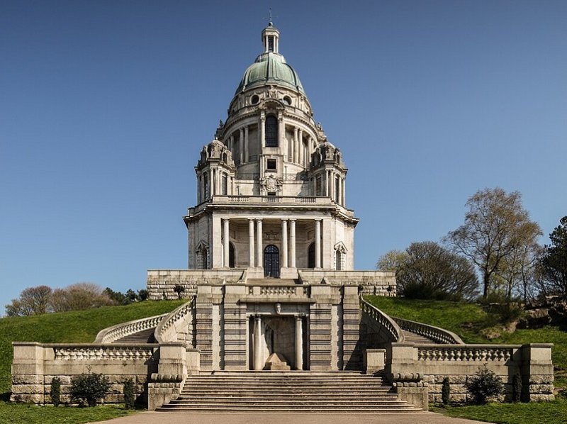 Ланкастер, Мемориал Эштона