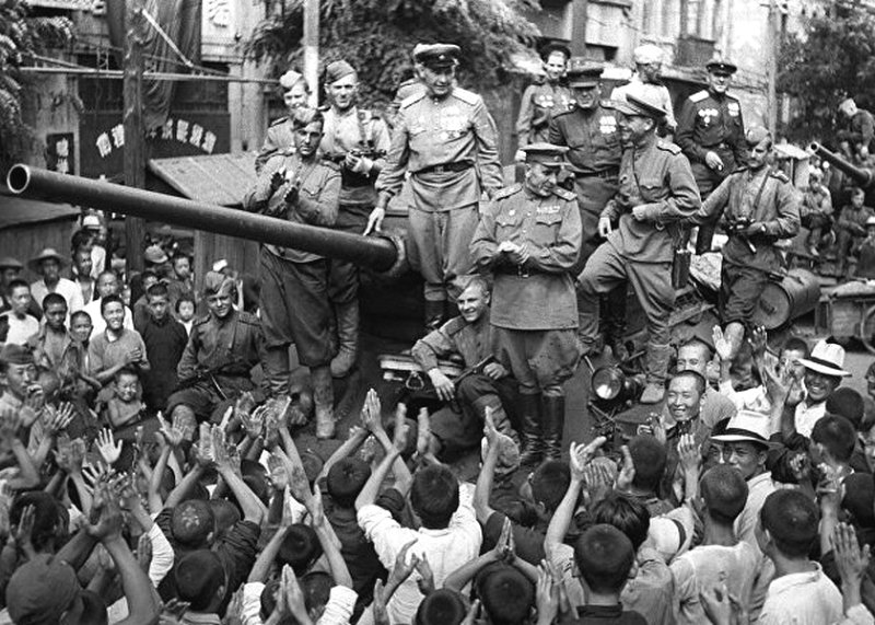 Советские войска в Харбине, август 1945 г.