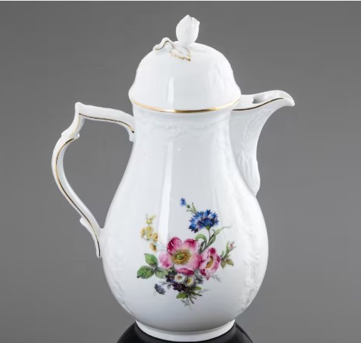 Чайник заварочный с цветочным декором и хватком в форме бутона розы