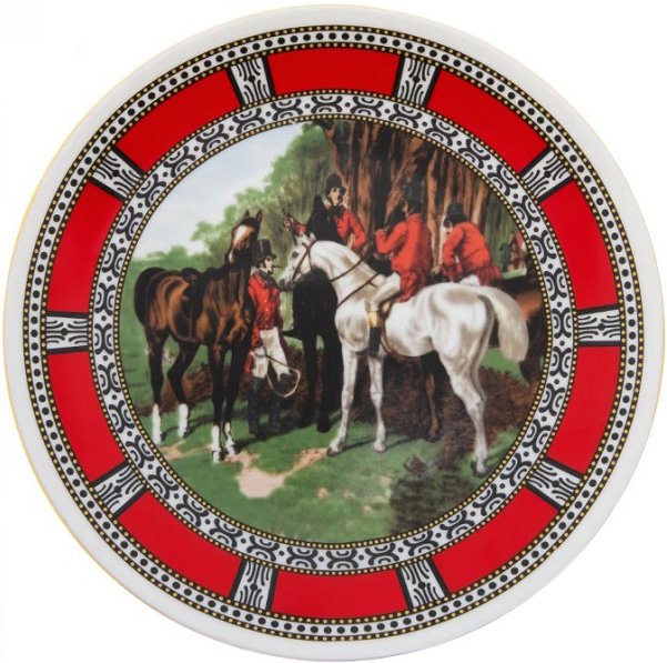 Тарелка настенная с изображением сцены охоты