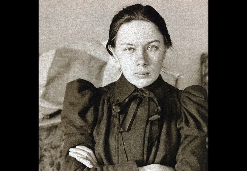 Крупская после выхода из тюрьмы. Петербург, 1898 год