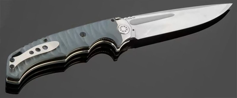 Нож «Кугуар С» (сторона с клипсой)