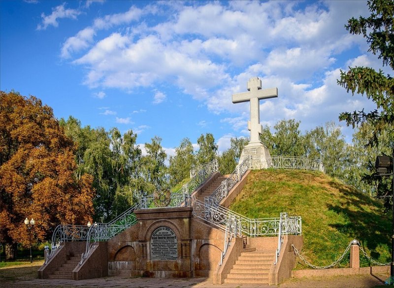 Братская могила русских воинов на месте Полтавской битвы