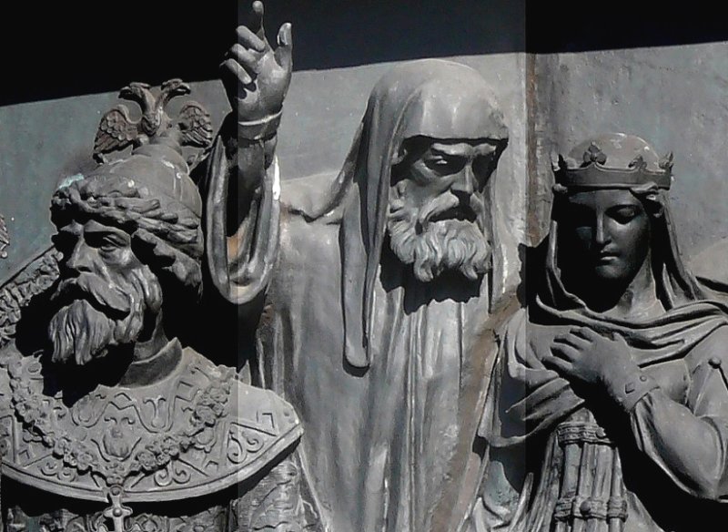 Сильвестр на памятнике «1000-летие России» в Великом Новгороде