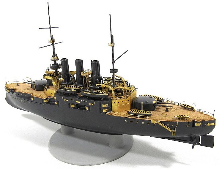 Современная сборная модель броненосца «Потемкин»