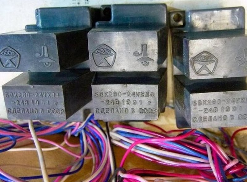 Знак качества на электротехнических изделиях