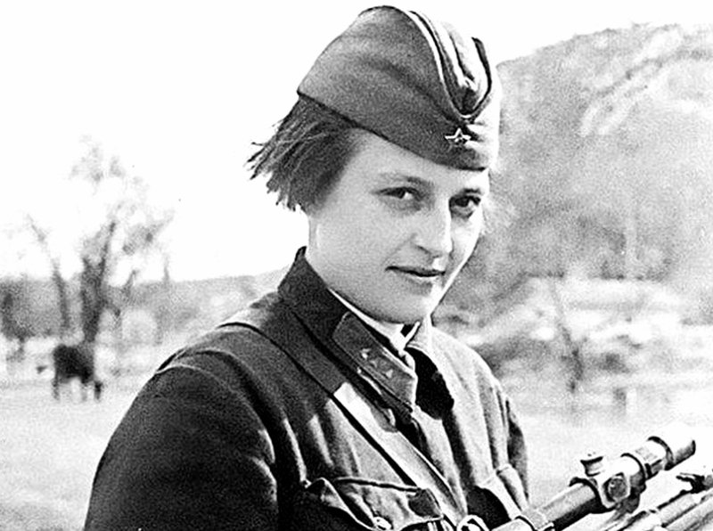 Л.М. Павличенко в 1941 г.