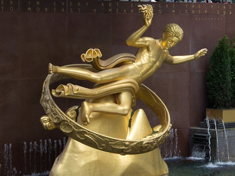 Скульптура Прометея в Нью-Йорке