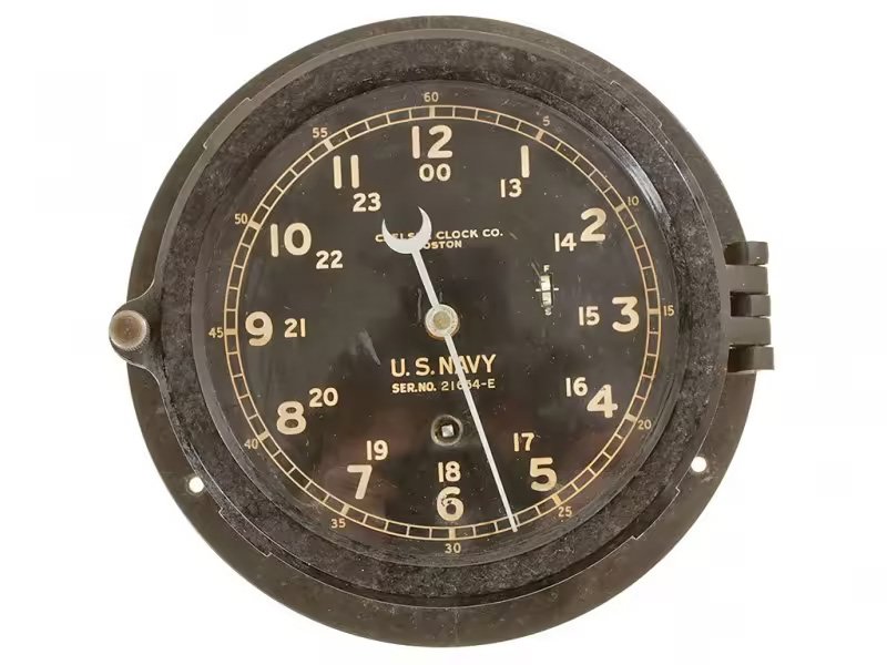 Часы палубные (1940-1945 гг.)