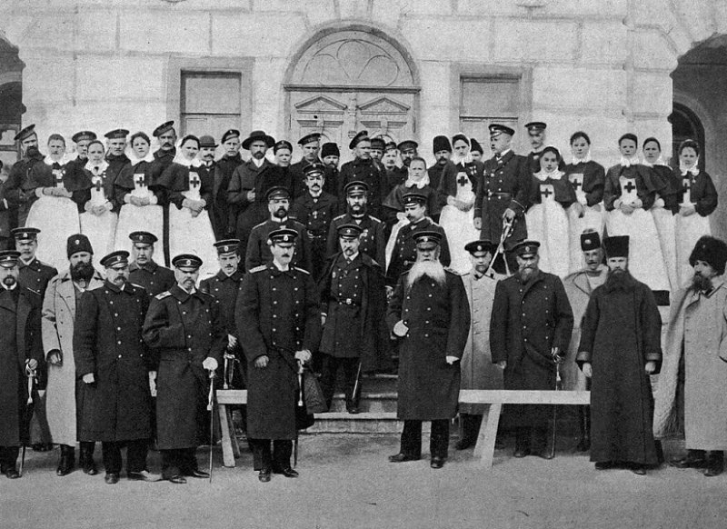 Великий князь Кирилл и адмирал Макаров на освящении госпиталя в Порт-Артуре, 1904 г.