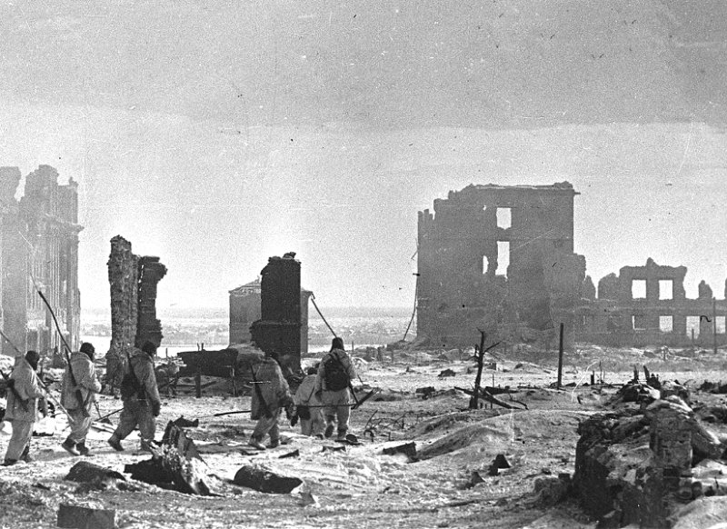 Центр Сталинграда в феврале 1943 г.