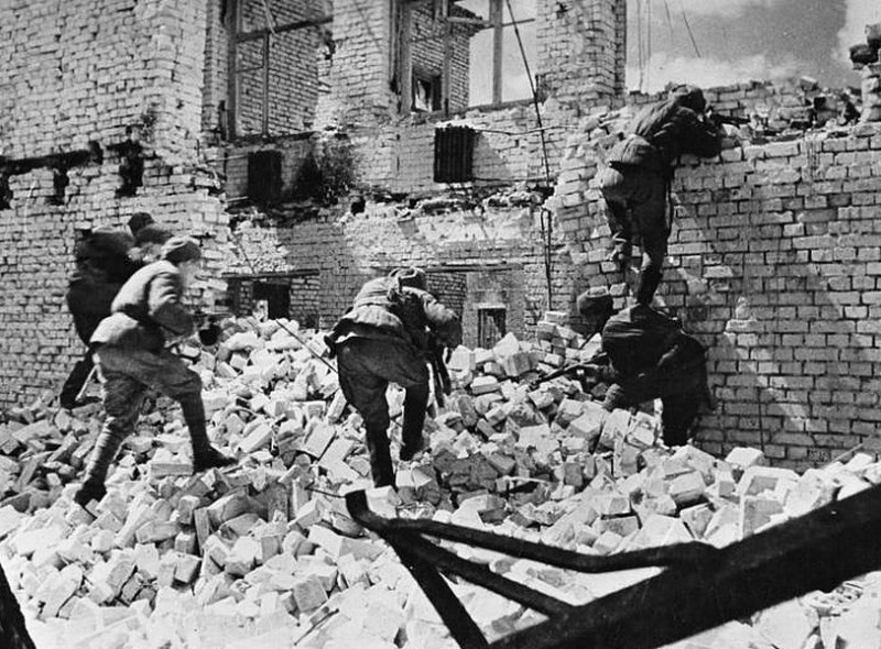 Уличные бои осенью 1942 г.