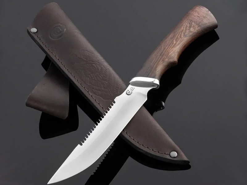 «Осётр» ─ один из рыбацких ножей производства Мастерской Сёмина