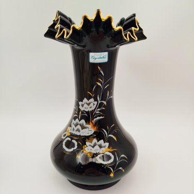 купить Ваза черного цвета с фестончатым краем и цветочным декором, стекло, деколь, золочение, Crystalex, г. Нови-Бор (Новый Бор), Чехия, 1990-2010 гг.