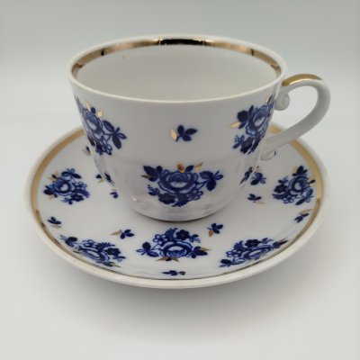 купить Пара чайная с цветочным декором в синей гамме, фарфор, деколь, золочение, Рижский фарфорово-фаянсовый завод, СССР, 1970-1990 гг.