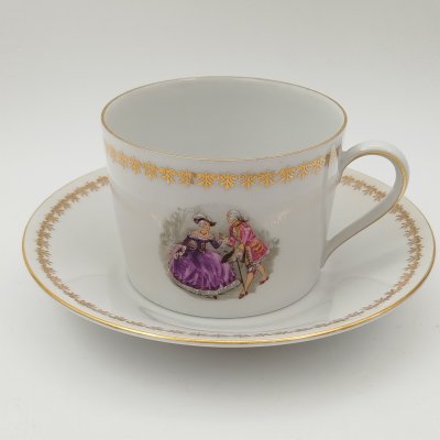 купить Пара чайная (большая) "Галантная сцена", фарфор, деколь с подрисовкой, золочение, Seltmann Weiden, Германия, 1960-1980 гг.