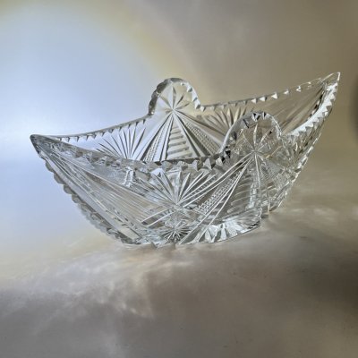 купить Салатник-ладья с резным геометрическим декором, хрусталь, алмазная грань, СССР, 1970-1990 гг.