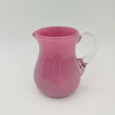 купить Молочник розового оттенка, стекло, выдувание в форму, гутная техника, Гусевской хрустальный завод (Гусь-Хрустальный), Россия, 1910-1950 гг.