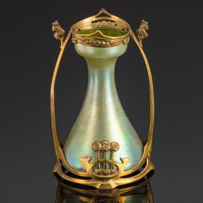 купить Ваза в стиле модерн с металлической оплеткой Loetz (?), латунь, литье, стекло, иризация, Западная Европа, 1890-1920 гг.