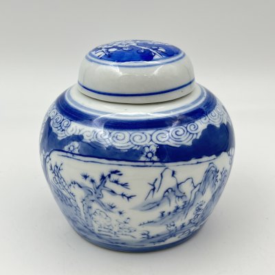 купить Чайница, украшенная пейзажем и цветами сакуры, фарфор, деколь с подрисовкой, Азия, 1980-2000 гг.