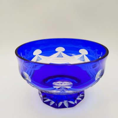 купить Конфетница кобальтового оттенка с декором в виде гирлянд, хрусталь, алмазная грань, СССР, 1970-1990 гг.