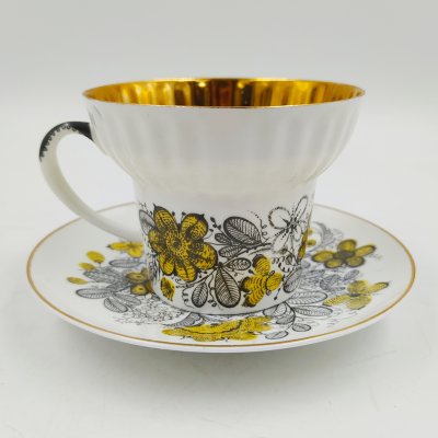 купить Пара чайная "Русское кружево", автор формы "Волна" Криммер Э.М., автор рисунка Беспалова-Михалева Т.Н., фарфор, деколь, золочение, Ленинградский фарфоровый завод (ЛФЗ), СССР, 1970-1992 гг.