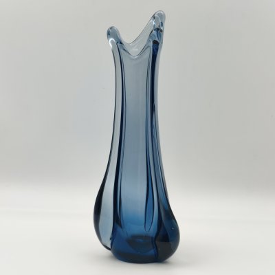 купить Ваза оригинальной формы, стекло, Чехословакия, 1970-1990 гг.