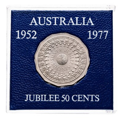 купить Австралия 50 центов (cents) 1977 "25-я годовщина вступления на престол королевы Елизаветы II"
