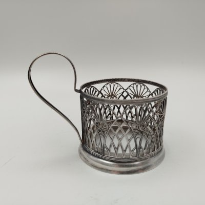 купить Подстаканник, выполненный в технике ажурной скани, мельхиор (медь-никель), скань, СССР, 1970-1990 гг.