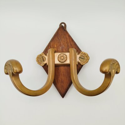 купить Вешалка (крючок), латунь, дерево, Западная Европа, 1980-2010 гг.