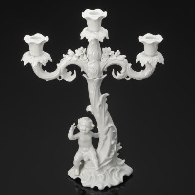 купить Канделябр на три свечи, стилизованный под растительный побег с путти у основания, Alka-Kunst Alboth & Kaiser, фарфор, металл, Германия, 1949-1956 гг.