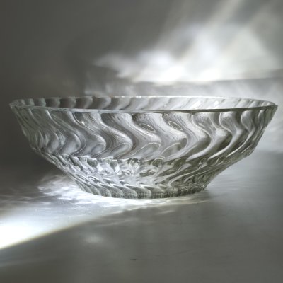 купить Кофнетница (фруктовница) с рельефным декором, стекло, пресс, Уршельский стеклозавод имени 10-й годовщины Октября, СССР, 1963-1983 гг.