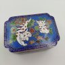Купить Шкатулка, украшенная белыми кошками с добычей, техника клуазоне, медь, эмаль, Китай, 1970-1990 гг.