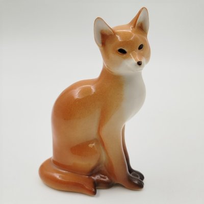 купить Статуэтка "Лиса", скульптор П.П. Веселов, фарфор, роспись, Ленинградский фарфоровый завод (ЛФЗ), Российская Федерация, 1991-2005 гг.