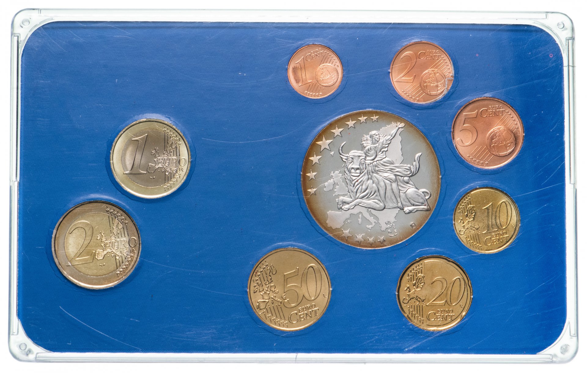 8 монет в операции. 8 Монет. Евро монета на голубом фоне. Годовой набор монет Франции 1987. Головоломка 8 монет.