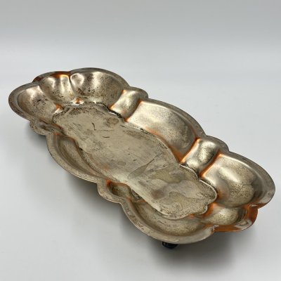 купить Блюдо сервировочное на фигурных ножках, медь, серебрение, Западная Европа, 1890-1920 гг.