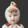 Купить Статуэтка "Девочка, играющая с мячом", фарфор, роспись, Zsolnay, Венгрия, 1970-1990 гг.