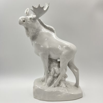 купить Статуэтка "Лось", скульптор Б.Я. Воробьёв (под реставрацию), фарфор, Ленинградский фарфоровый завод (ЛФЗ), СССР, 1960-1990 гг.