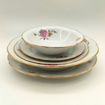 купить Набор столовый "Эгоист" с цветочным декором (5 предметов), фарфор, деколь, золочение, Краснодарский фарфорово-фаянсовый завод «Чайка», СССР, 1960-1990 гг.