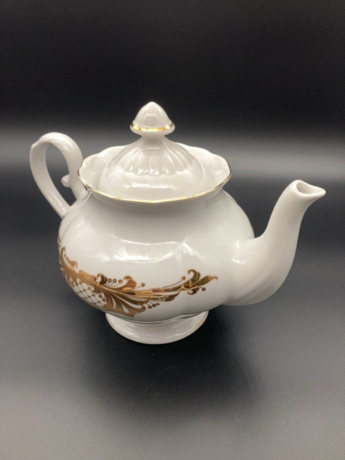 Чайник, фарфор, 1980-2010 гг. стоимостью 990 руб.