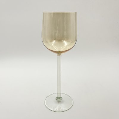 купить Бокал винный золотистого оттенка, цветное стекло, люстр, Калининский стекольный завод «Тверис», СССР, 1970-1990 гг.