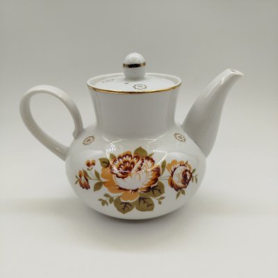 купить Чайник с растительным декором, фарфор, деколь, золочение, Дмитровский фарфоровый завод (ДФЗ Вербилки), СССР, 1965-1991 гг.