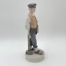 Купить Статуэтка "Подмастерье" ("Мальчик с молотком"), модель №620, скульптор Chr. Thomsen, фарфор, роспись, Royal Copenhagen, Дания, 1968 г.