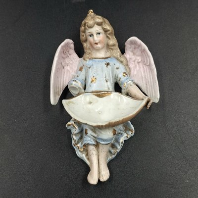 купить Фигура ангела (настенная), фарфор, роспись, золочение, Европа, 1900-1930 гг.