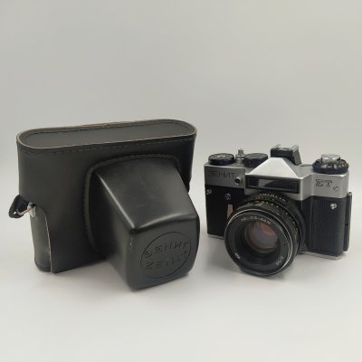 купить Фотоаппарат "Зенит-ЕТ" c объективом "Гелиос-44" в оригинальном кофре, металл, пластик, стекло, кожа, Белорусское оптико-механическое объединение (БелОМО), СССР, 1984 г.