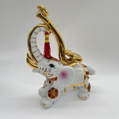 купить Статуэтка "Слон" в азиатском стиле, Delicate, фарфор, золочение, роспись, ткань, Китай, 2000-2020 гг.