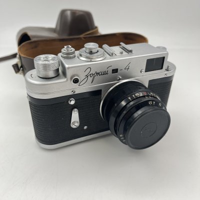 купить Фотоаппарат "Зоркий-4" с объективом "Индустар-50" в родном кофре, металл, пластик, кожа, стекло, Красногорский механический завод (КМЗ), СССР, 1968-1978 гг.
