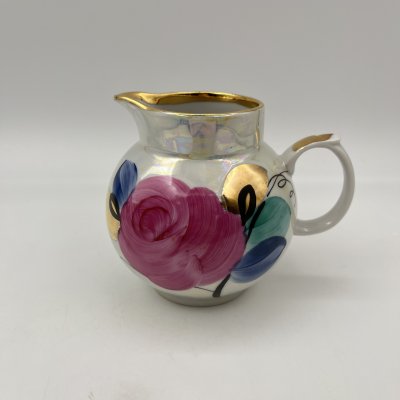 купить Молочник перламутрового цвета "Агашки", фарфор, люстр, роспись, золочение, Дулевский фарфоровый завод (Дулёво), СССР, 1968-1991 гг.